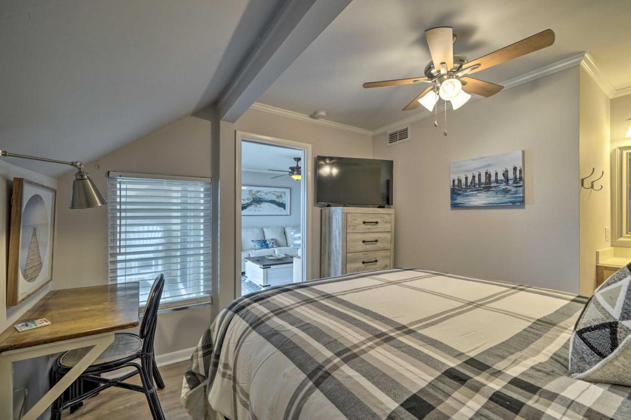 Beachfront Condo With Unobstructed Ocean Views! Oak Island Eksteriør bilde